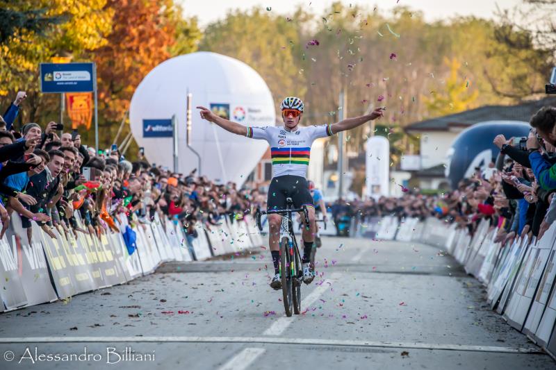 Imbattibile Van der Poel
