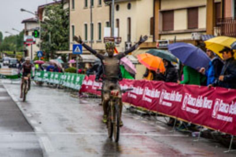 VENETO CUP: sono Enrico Franzoi e Jessica Pellizzaro a uscire vittoriosi dal maltempo di Farra di Soligo