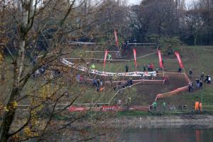 MASTER CROSS SELLE SMP :  NICOLAS SAMPARISI E NADJA HEIGL RE E REGINA DI BRUGHERIO
