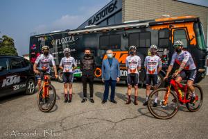 UNA GIORNATA TRA I TESSUTI TECNICI PER IL KTM BRENTA BRAKES 2021