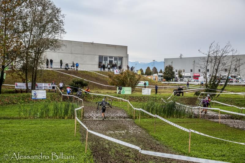 La carica dei 400 si muove verso il CX del Brenta: sabato si parte con la social ride!